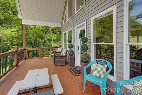 300 Green Meadow Lane Mars Hill NC 28754