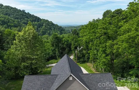 300 Green Meadow Lane Mars Hill NC 28754