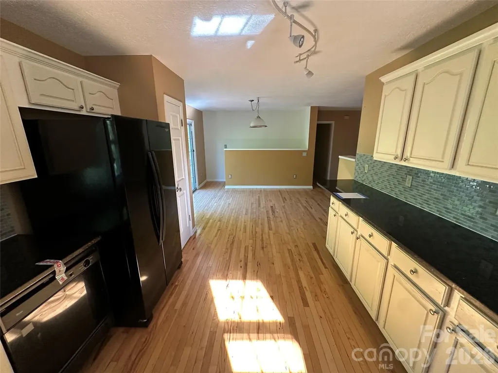 126 Ridgeline Road Clyde NC 28721