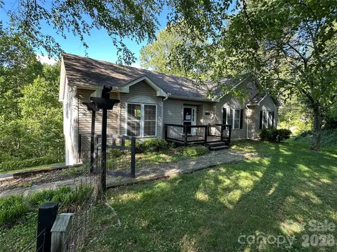 126 Ridgeline Road Clyde NC 28721