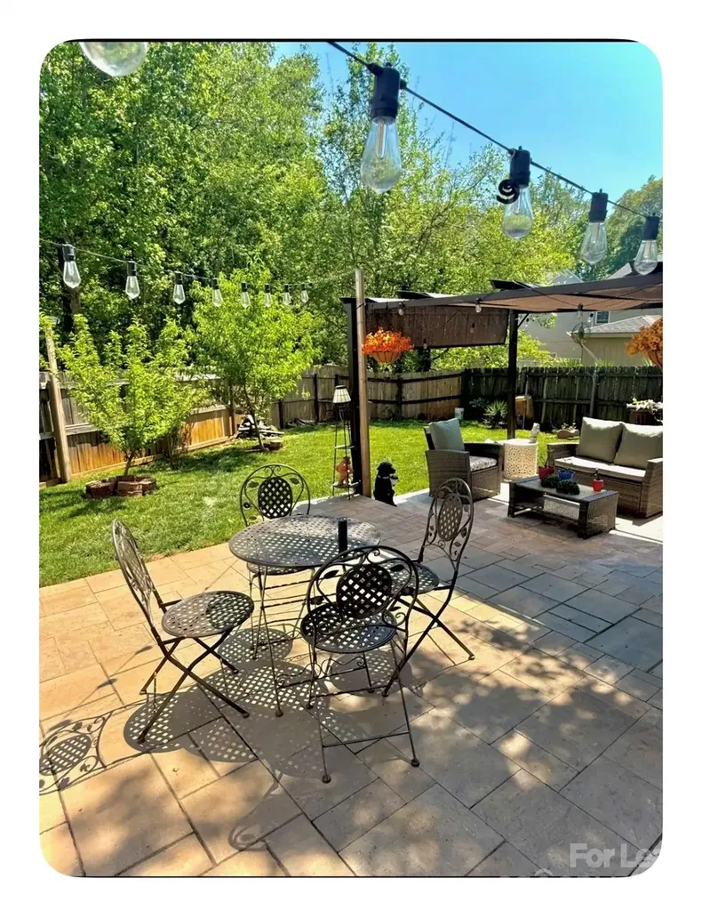 409 Goosedown Court Charlotte NC 28216