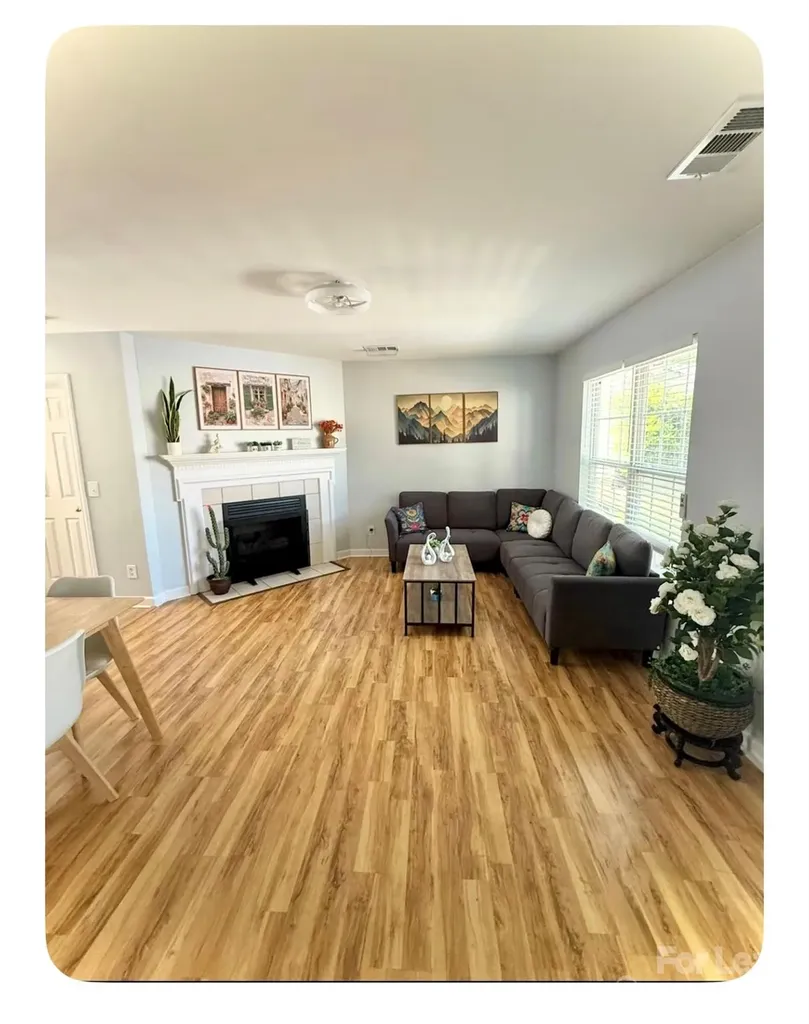 409 Goosedown Court Charlotte NC 28216
