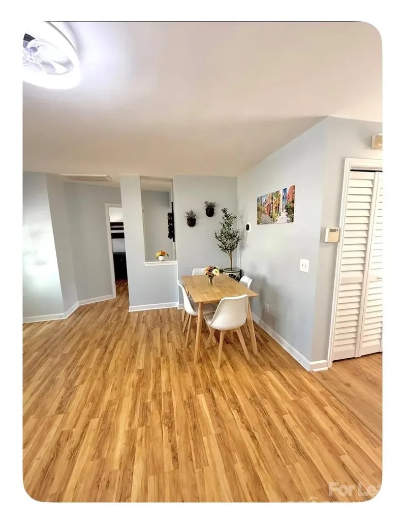 409 Goosedown Court Charlotte NC 28216