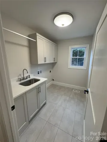 112 Wexford Pointe Hickory NC 28601