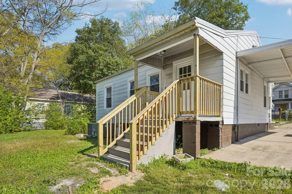 1424 Ware Avenue Gastonia NC 28052