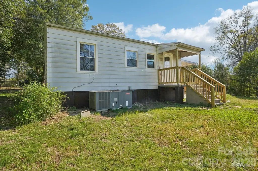 1424 Ware Avenue Gastonia NC 28052