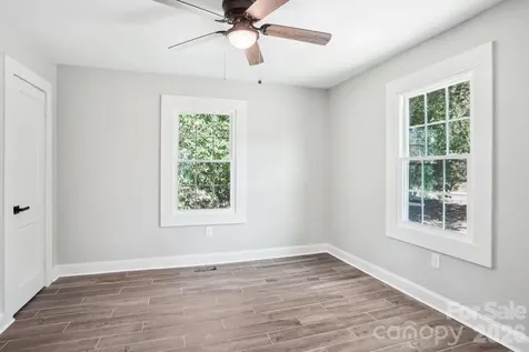 1424 Ware Avenue Gastonia NC 28052