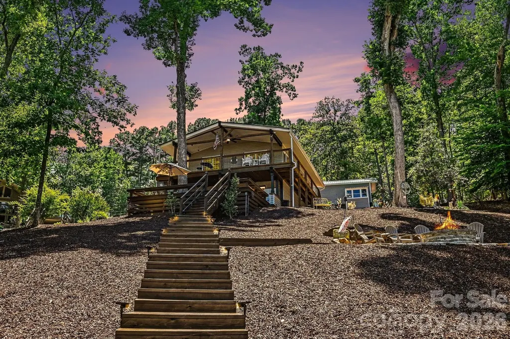 512 Deerfield Road Mount Gilead NC 27306