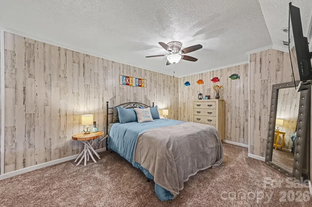 512 Deerfield Road Mount Gilead NC 27306