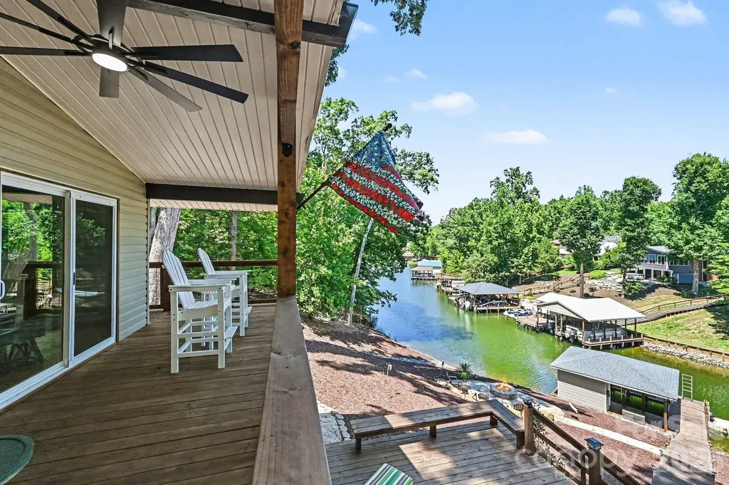 512 Deerfield Road Mount Gilead NC 27306