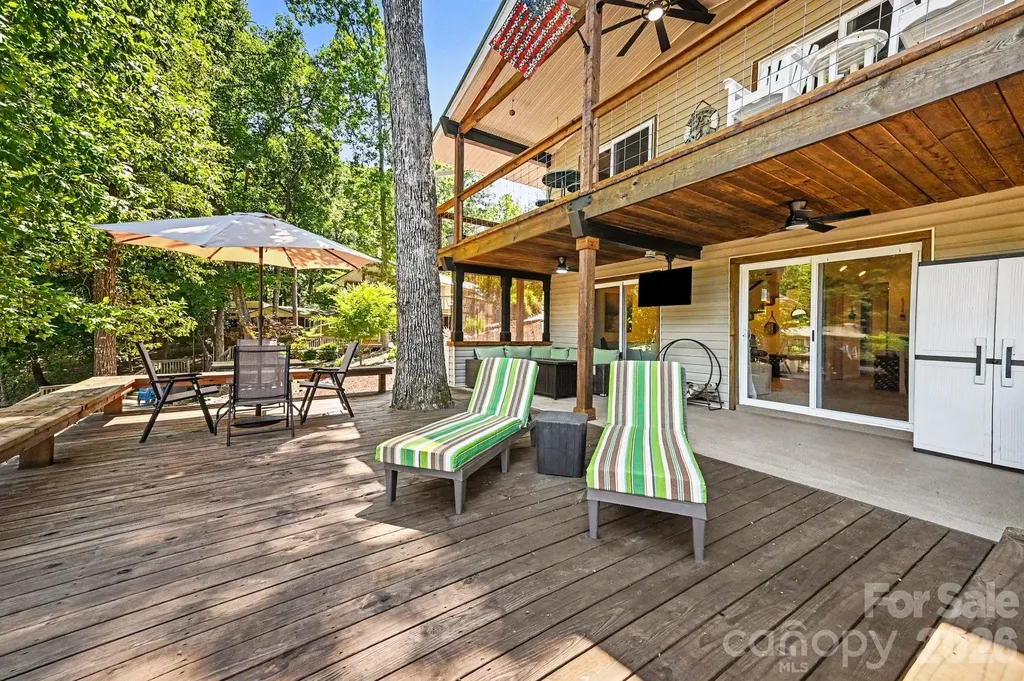 512 Deerfield Road Mount Gilead NC 27306