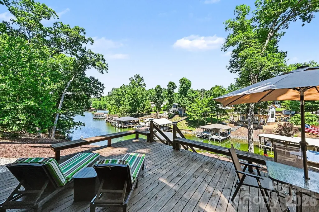 512 Deerfield Road Mount Gilead NC 27306