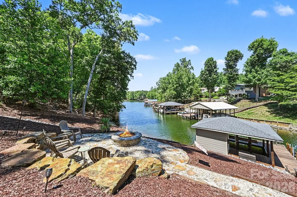 512 Deerfield Road Mount Gilead NC 27306