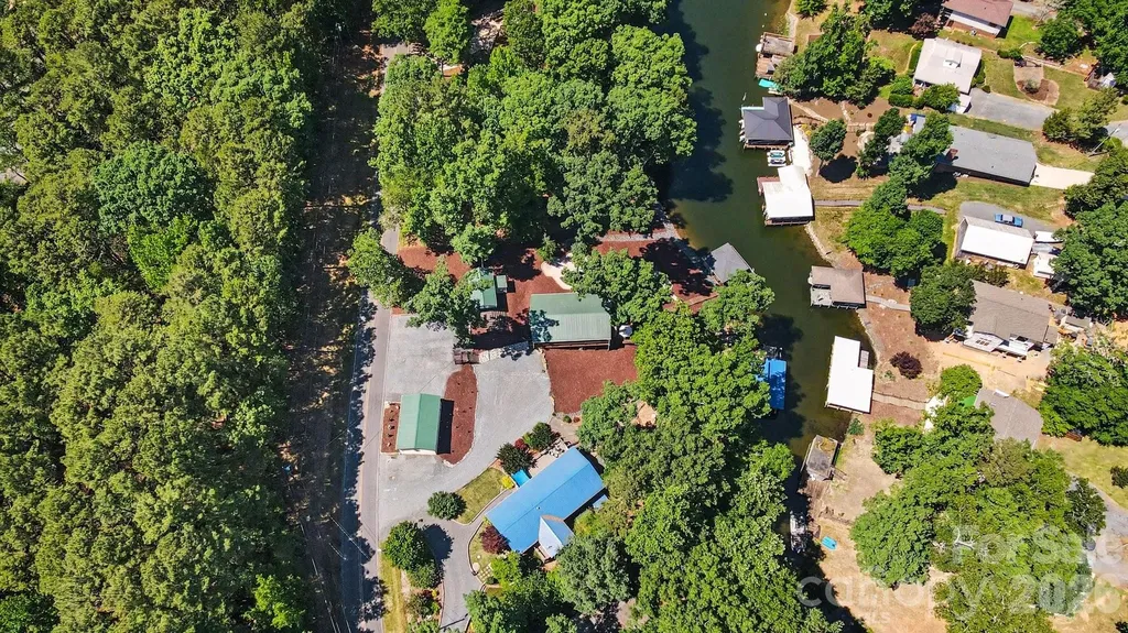 512 Deerfield Road Mount Gilead NC 27306