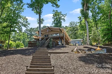 512 Deerfield Road Mount Gilead NC 27306