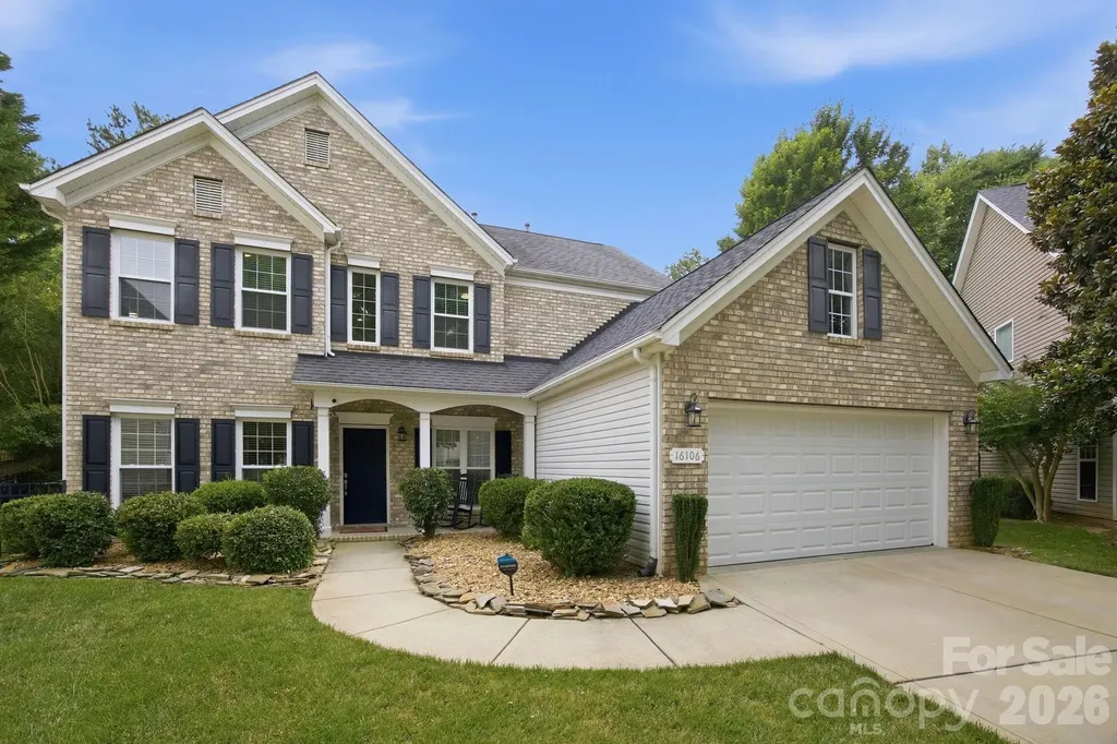 16106 Cloverleaf Court Charlotte NC 28277