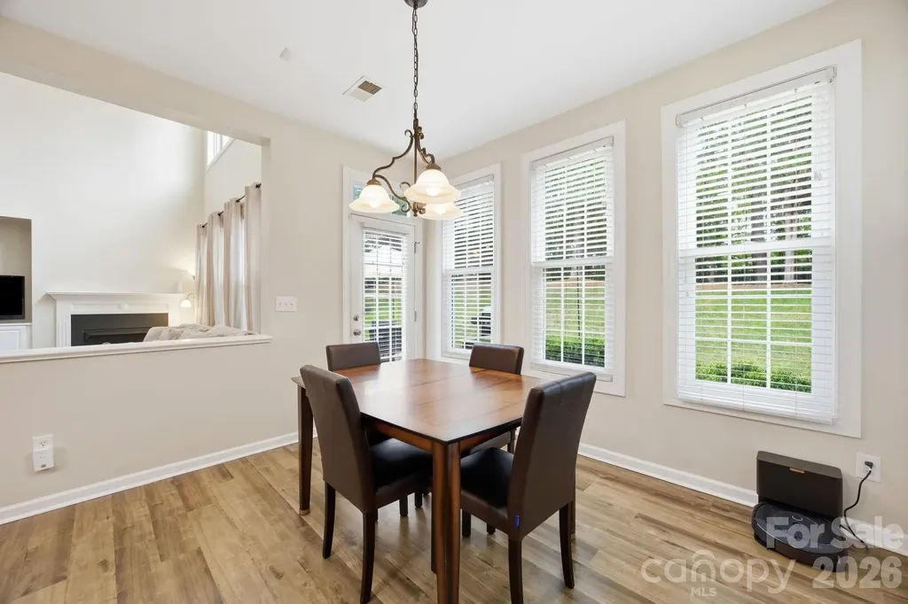16106 Cloverleaf Court Charlotte NC 28277