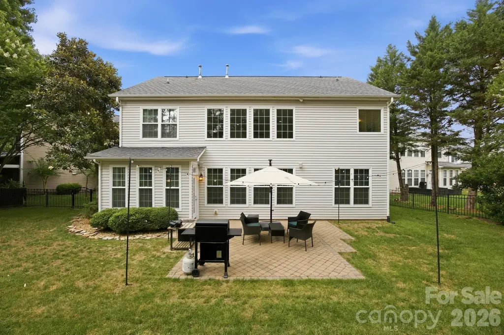 16106 Cloverleaf Court Charlotte NC 28277