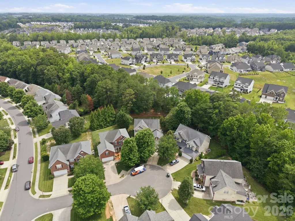 16106 Cloverleaf Court Charlotte NC 28277