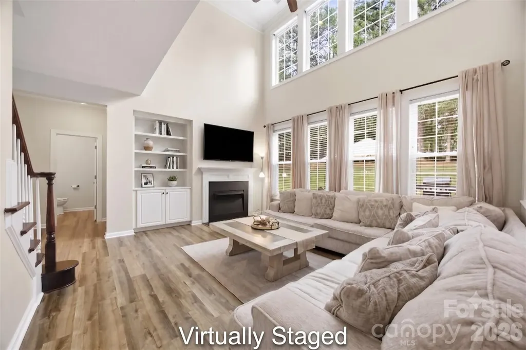 16106 Cloverleaf Court Charlotte NC 28277