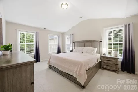 16106 Cloverleaf Court Charlotte NC 28277