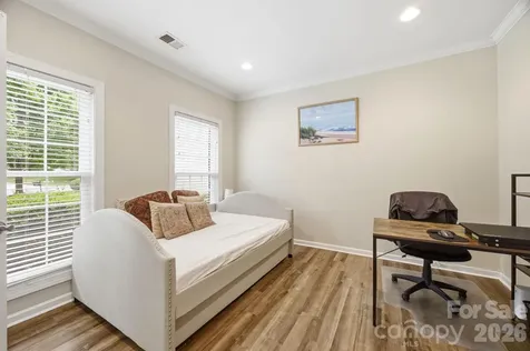 16106 Cloverleaf Court Charlotte NC 28277