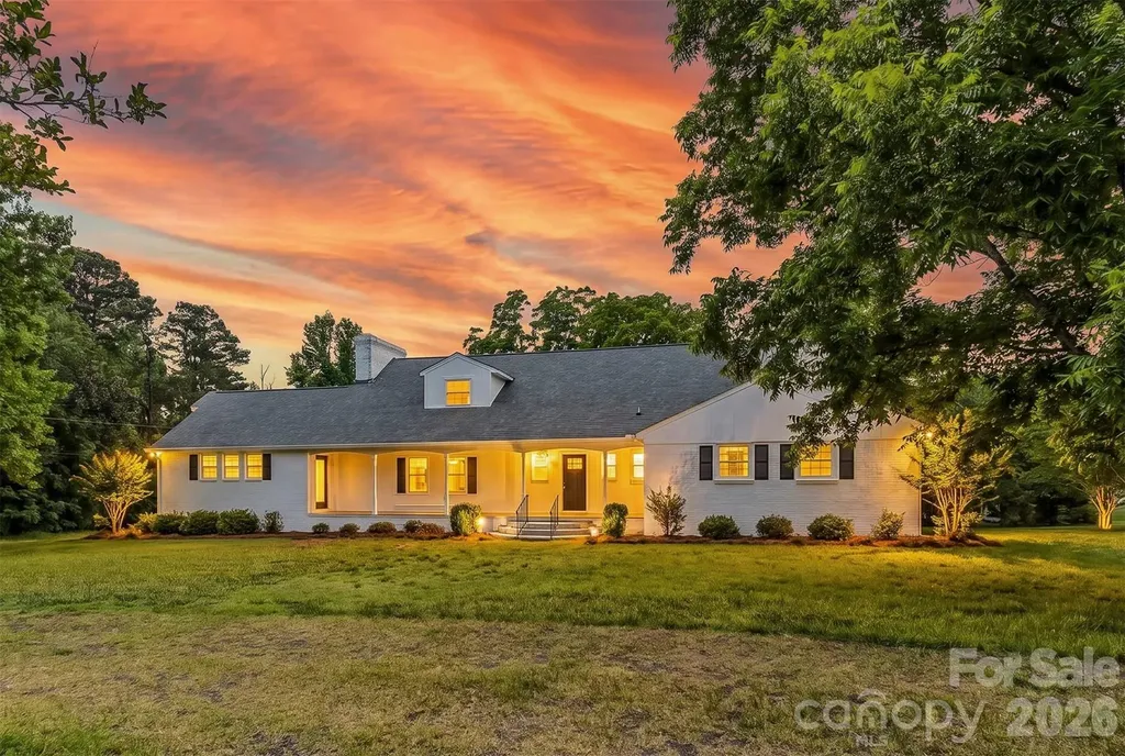 2705 Robinson Road Newton NC 28658