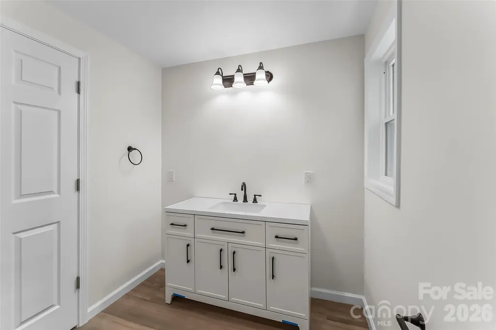 2705 Robinson Road Newton NC 28658
