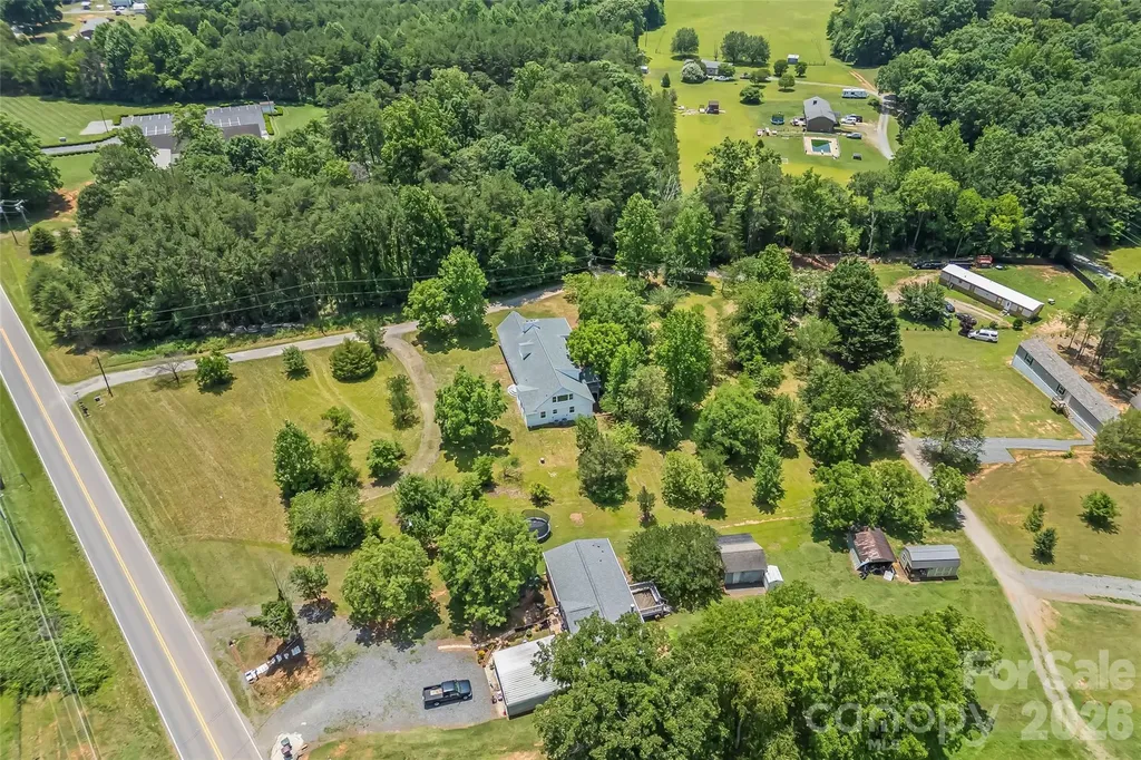 2705 Robinson Road Newton NC 28658