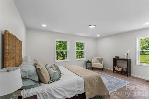 2705 Robinson Road Newton NC 28658