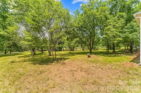 2705 Robinson Road Newton NC 28658