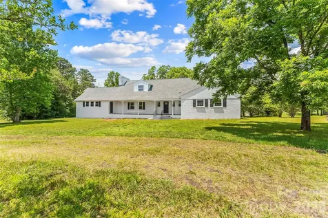 2705 Robinson Road Newton NC 28658
