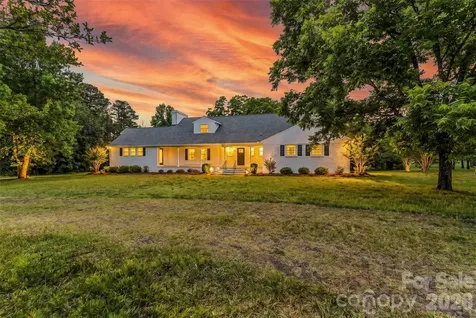 2705 Robinson Road Newton NC 28658
