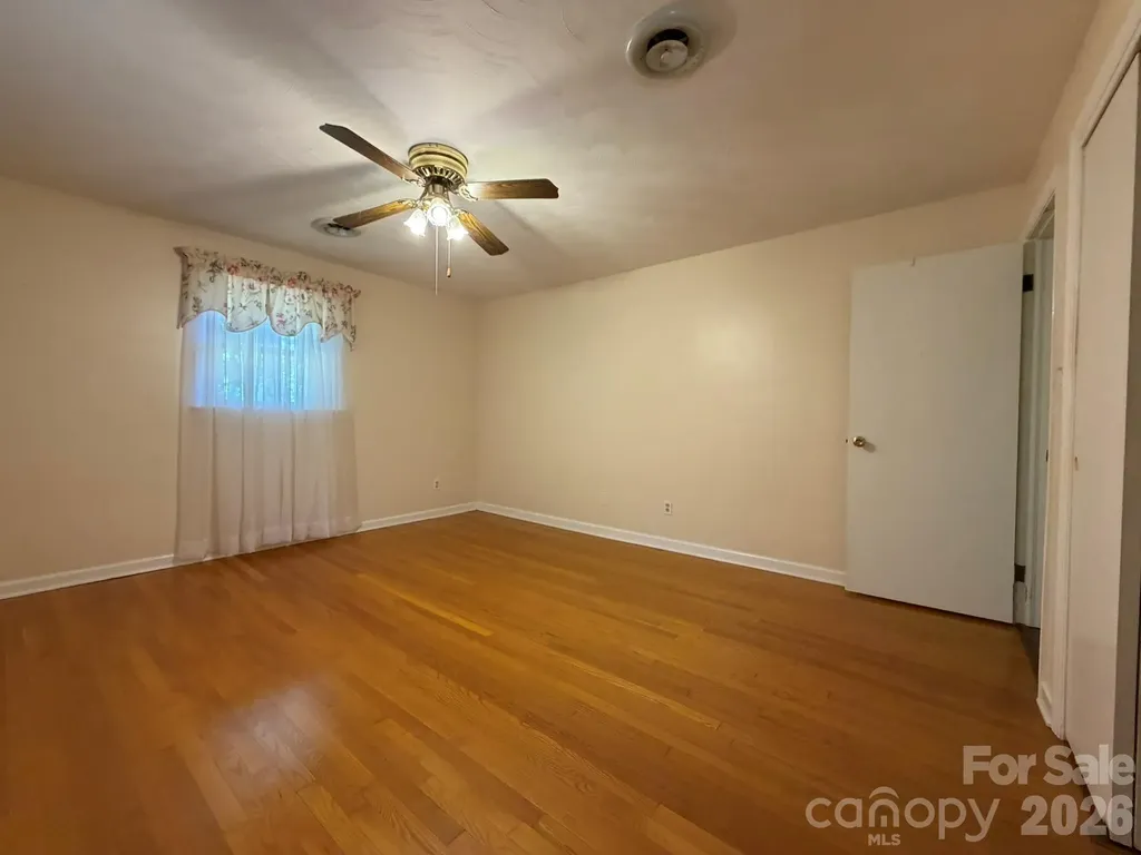 110 1st Street Place SE Conover NC 28613