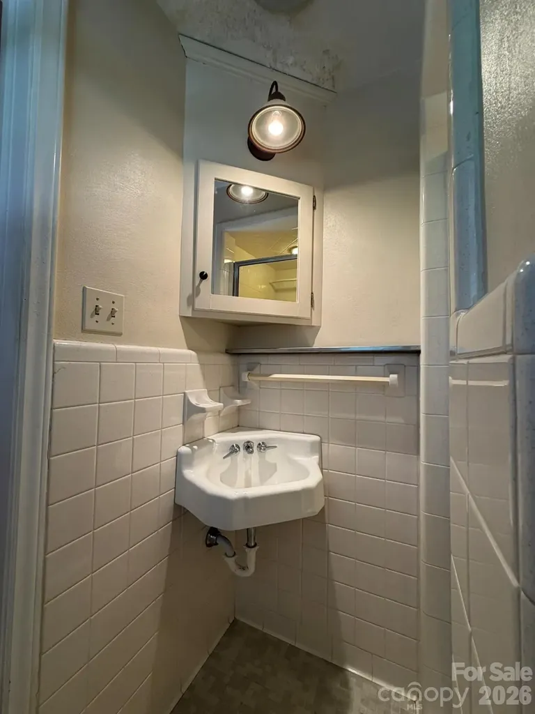 110 1st Street Place SE Conover NC 28613