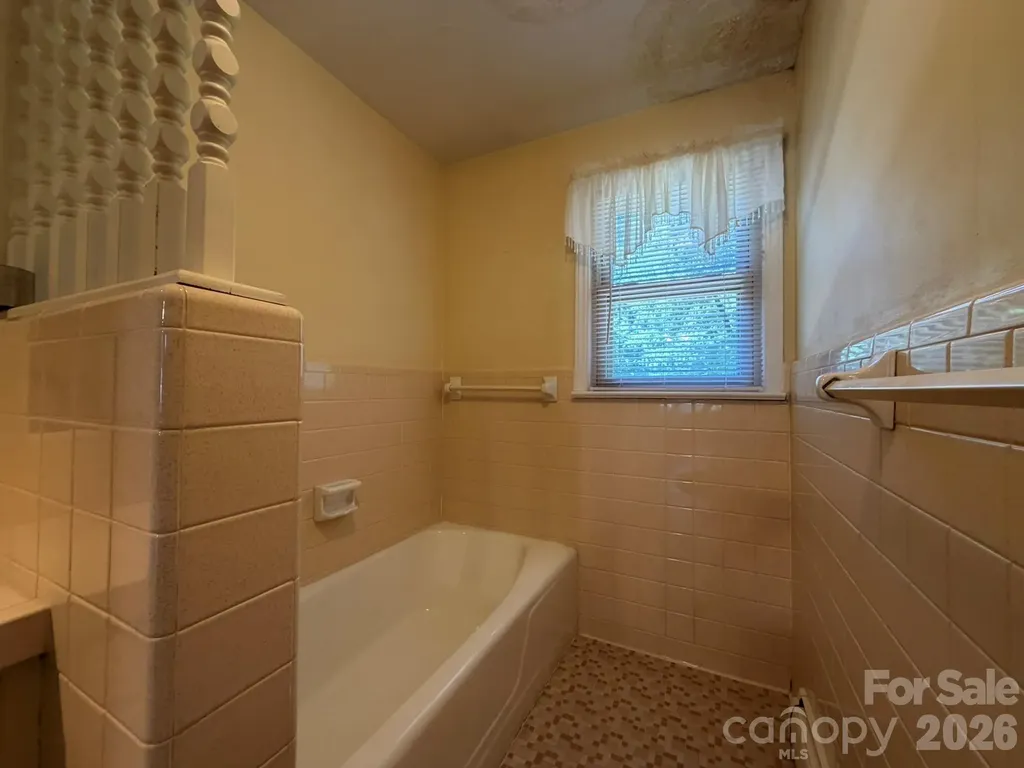 110 1st Street Place SE Conover NC 28613