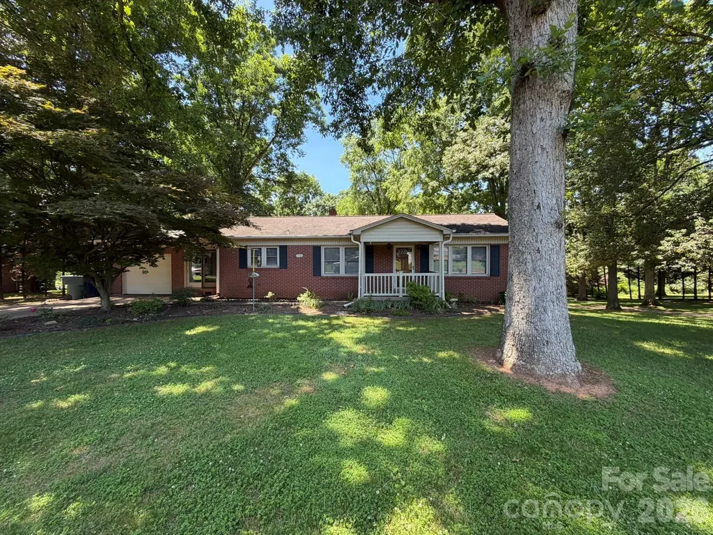 110 1st Street Place SE Conover NC 28613