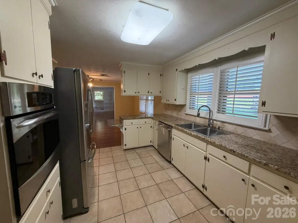 110 1st Street Place SE Conover NC 28613