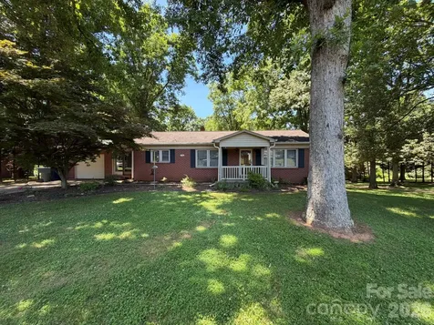 110 1st Street Place SE Conover NC 28613