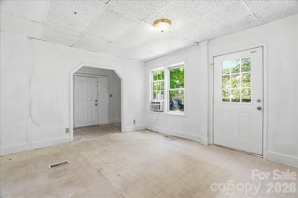 193 Duckworth Avenue Brevard NC 28712