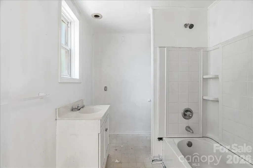 193 Duckworth Avenue Brevard NC 28712