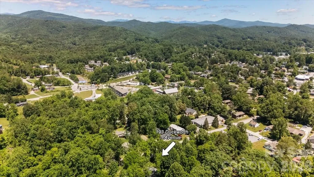 193 Duckworth Avenue Brevard NC 28712