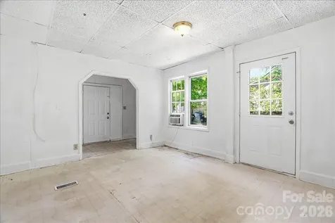 193 Duckworth Avenue Brevard NC 28712