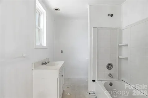 193 Duckworth Avenue Brevard NC 28712