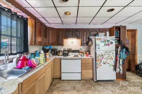 193 Duckworth Avenue Brevard NC 28712