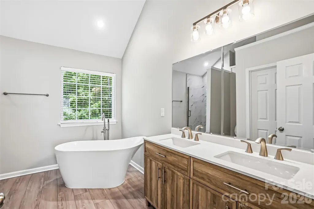 5012 Eagle Creek Drive Charlotte NC 28269