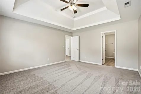 5012 Eagle Creek Drive Charlotte NC 28269