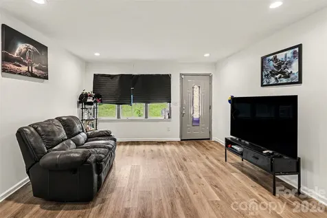 518 Baker Street Kings Mountain NC 28086
