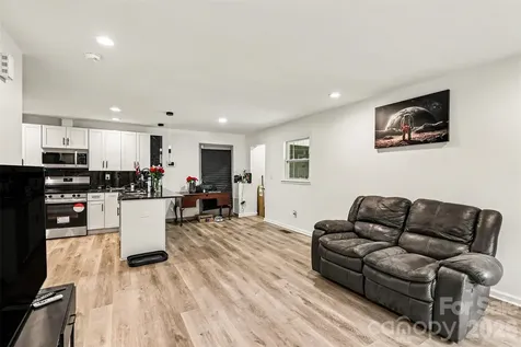 518 Baker Street Kings Mountain NC 28086