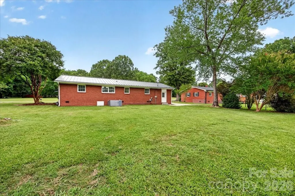2216 White Store Road Monroe NC 28112